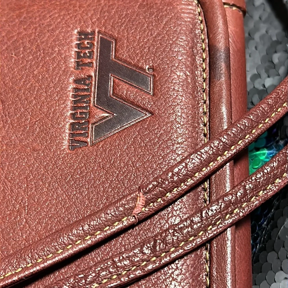 Virginia Tech 🧡 HOKIES ♥️ purse with removable strap - Picture 13 of 17